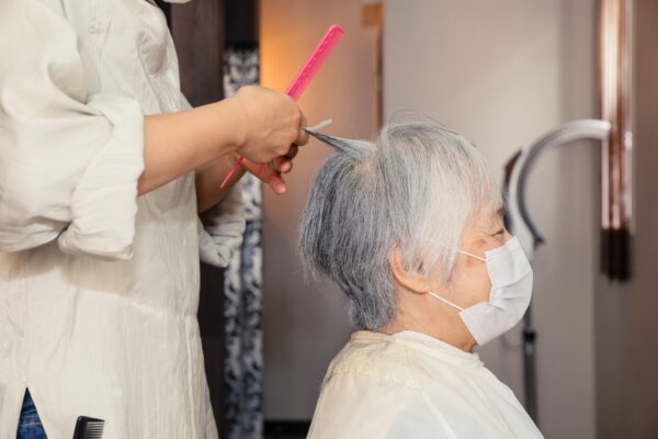 福祉美容師に転向する方法 〜美容師ブランク明け