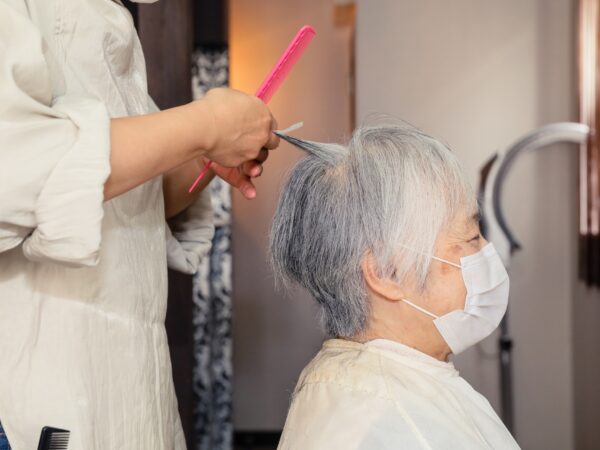 福祉美容師に転向する方法 〜美容師ブランク明け