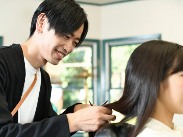 美容師ブランク明け|ダブルワークで収入を安定させる方法